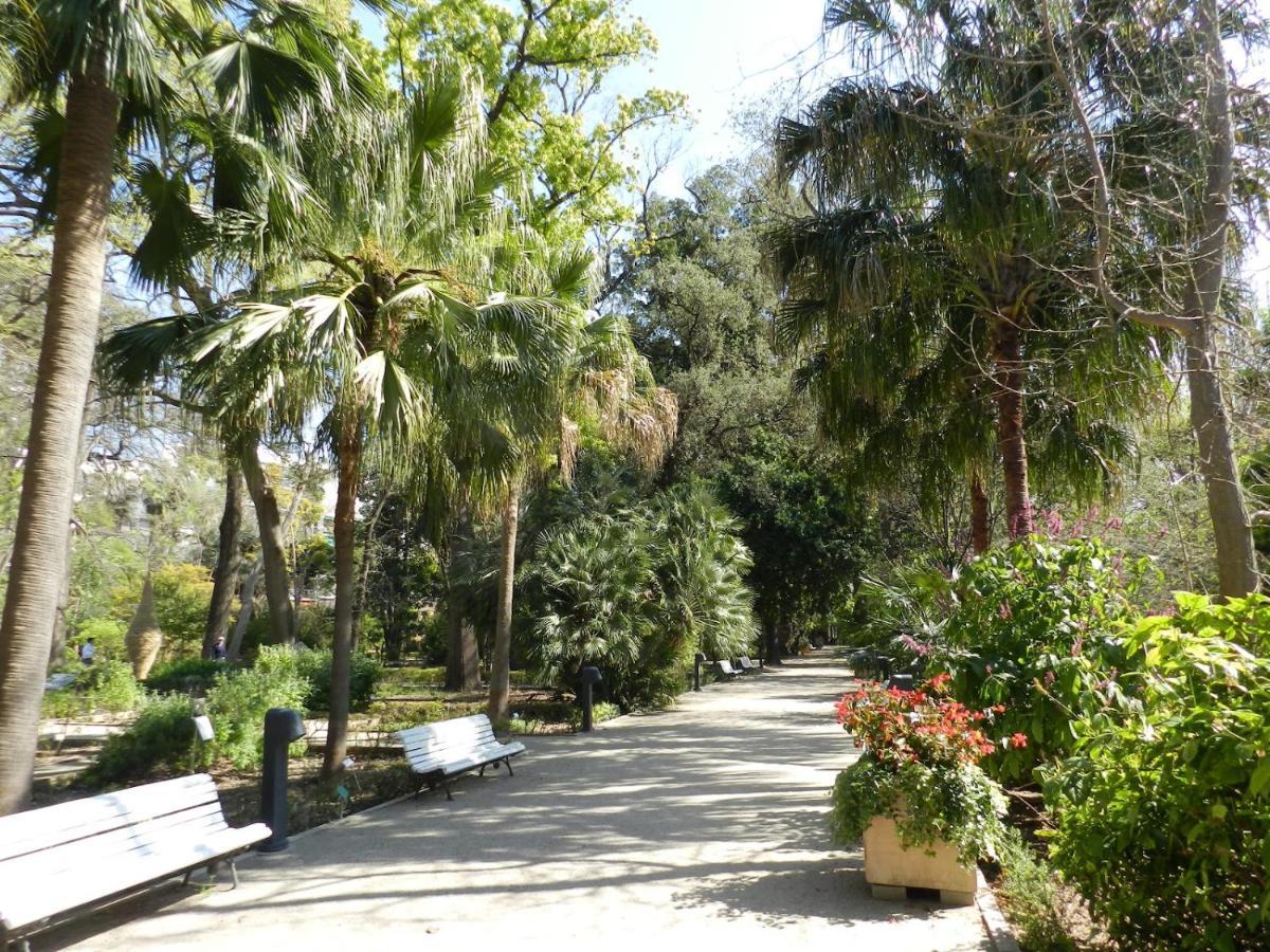 Jardin Botanico Rooms Valencia Exterior photo